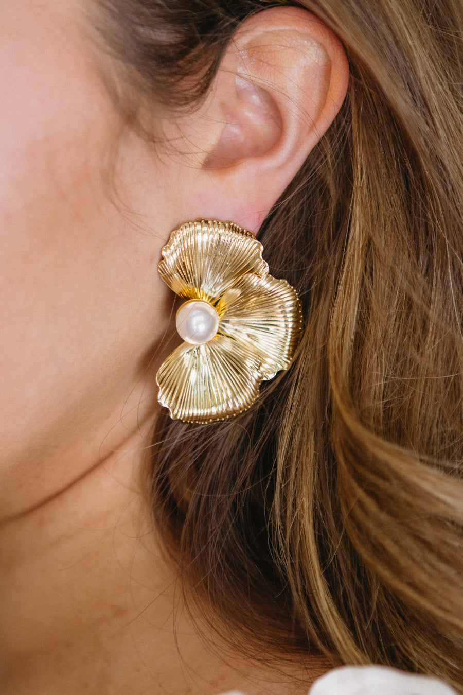 Gold Pearl Wave Earrings