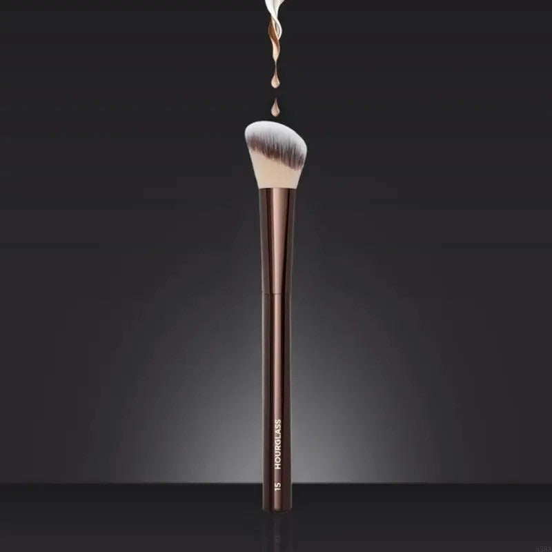 Hourglass No.15 Angled Makeup Brush Soft Bristles for Blush Contour Foundation