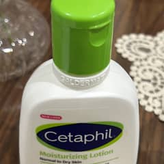 Cetaphil Daily Hydrating Lotion for Normal to Dry Skin, 48-Hour Moisture, 8 fl oz
